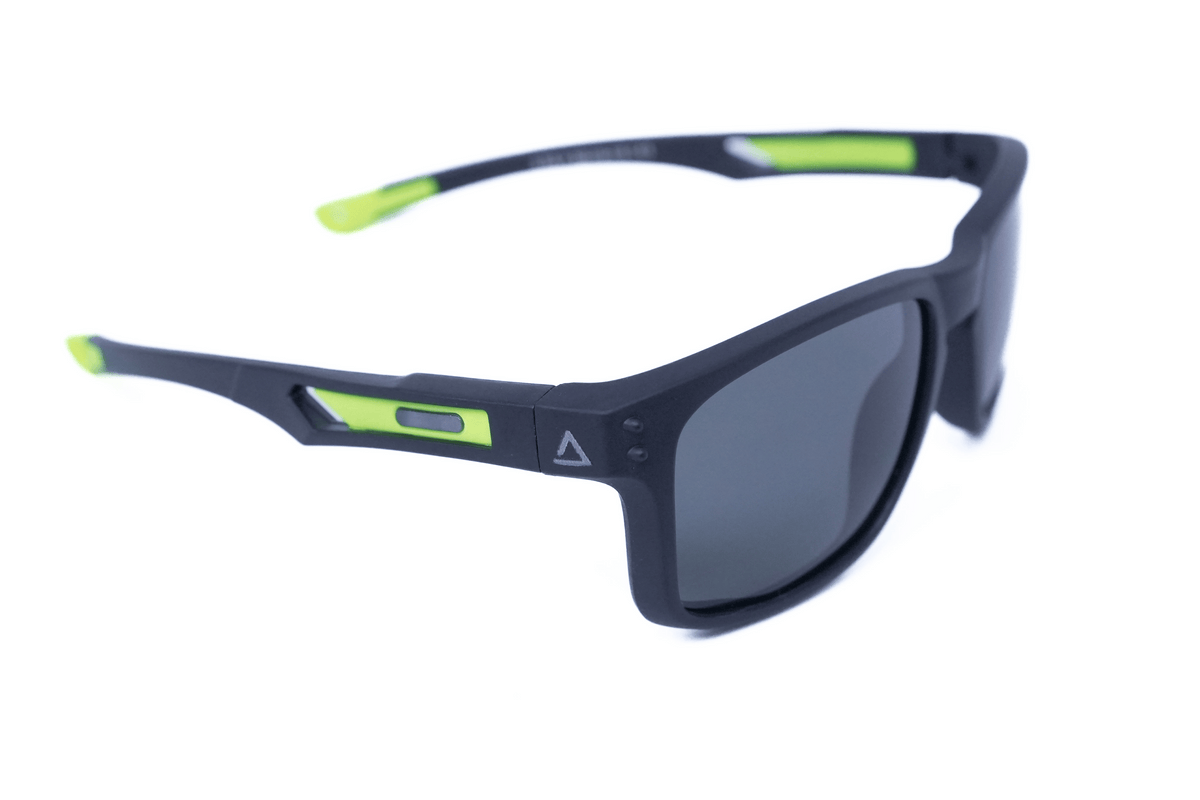 OLAFF BLACK | BLACK MIRROR