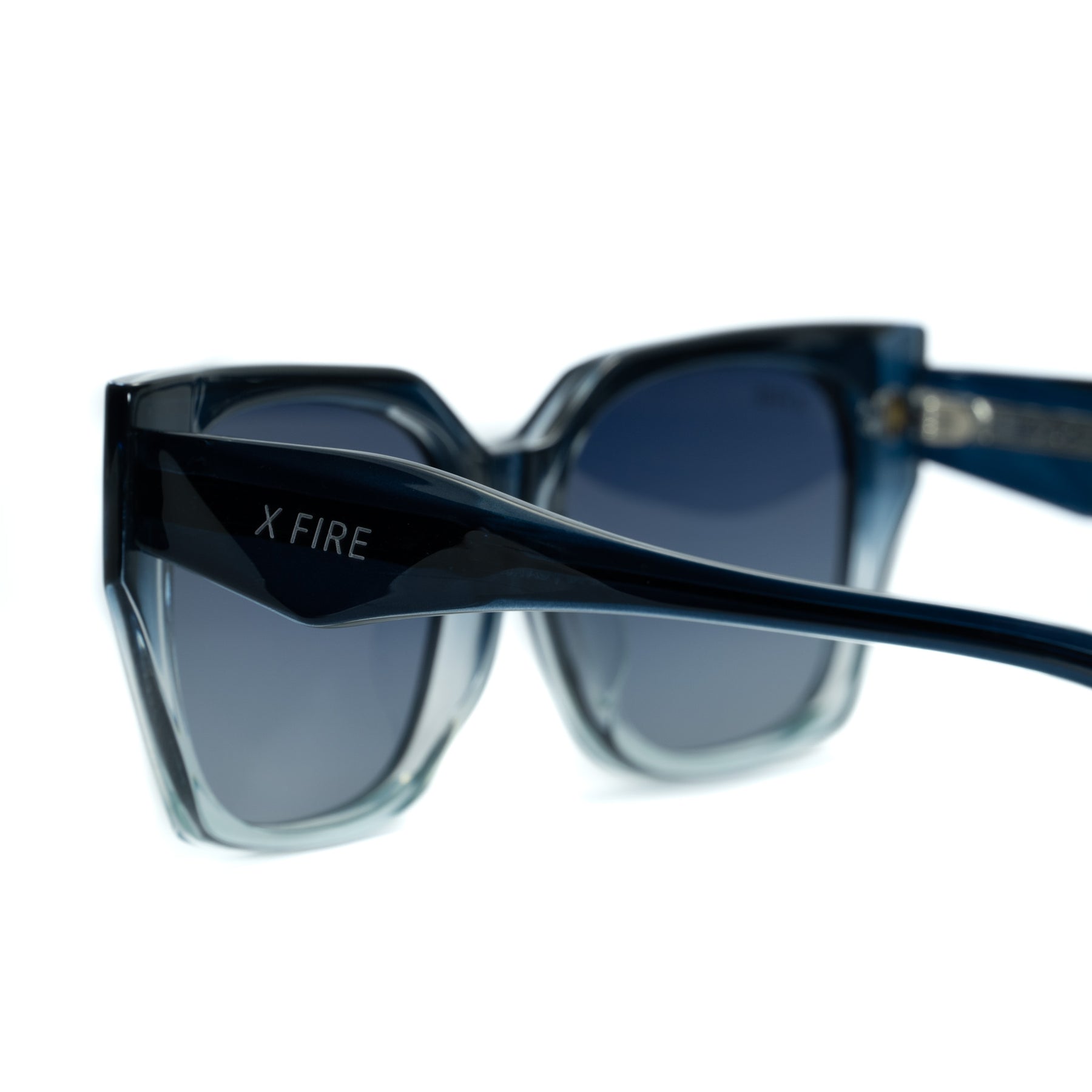 Lente de sol color Azul Alessa / Azul UV400 X FIRE