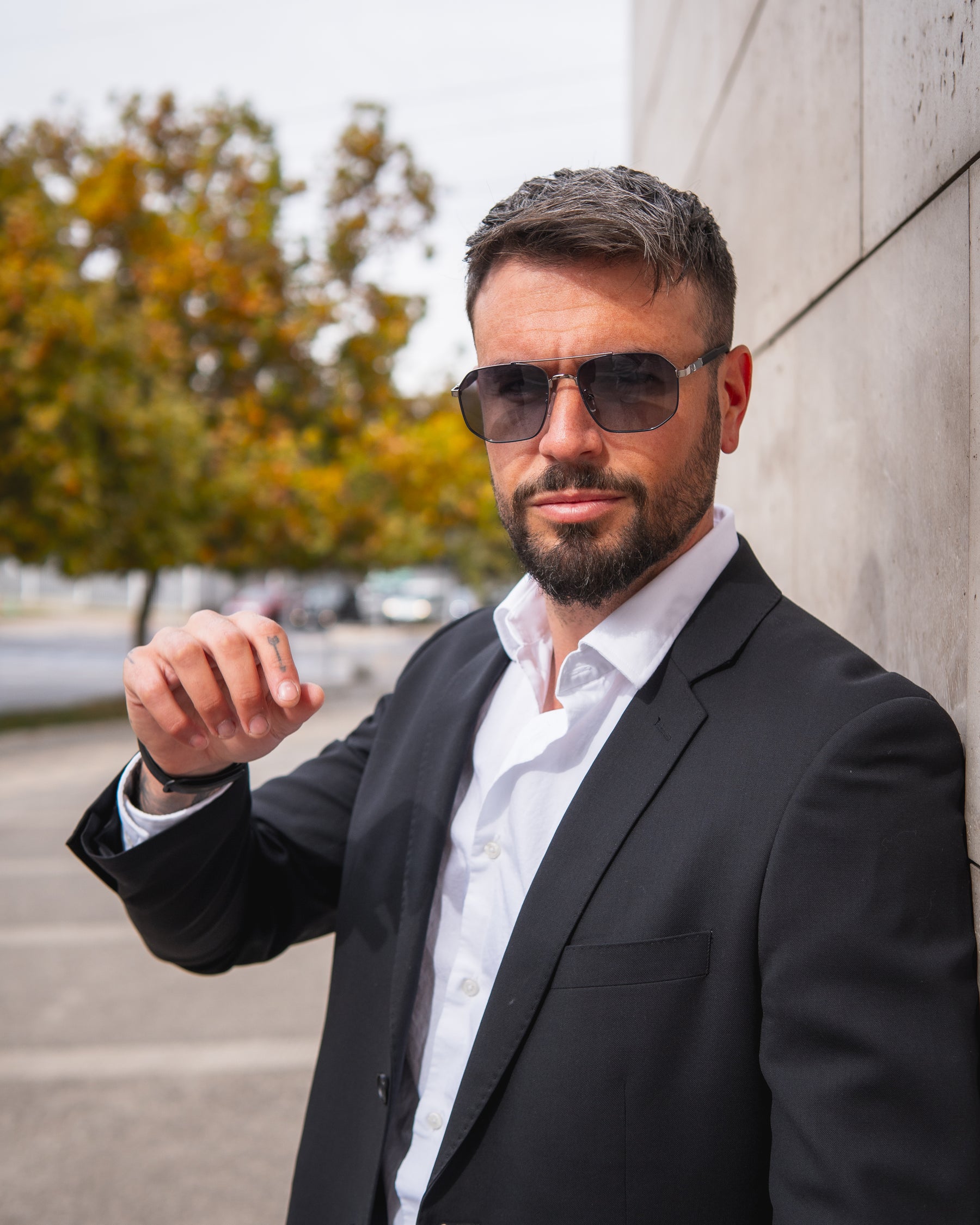 MONTELLA BLUE-GOLD | BLACK MIRROR