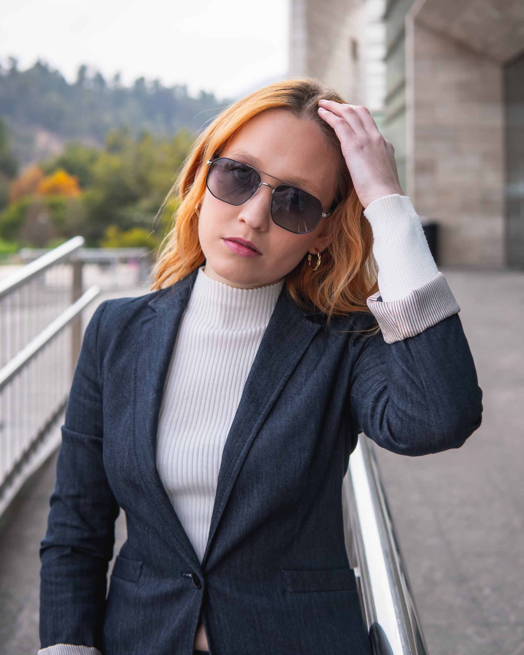 MONTELLA BLUE-GOLD | BLACK MIRROR