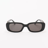 NOAM BLACK | BLACK MIRROR