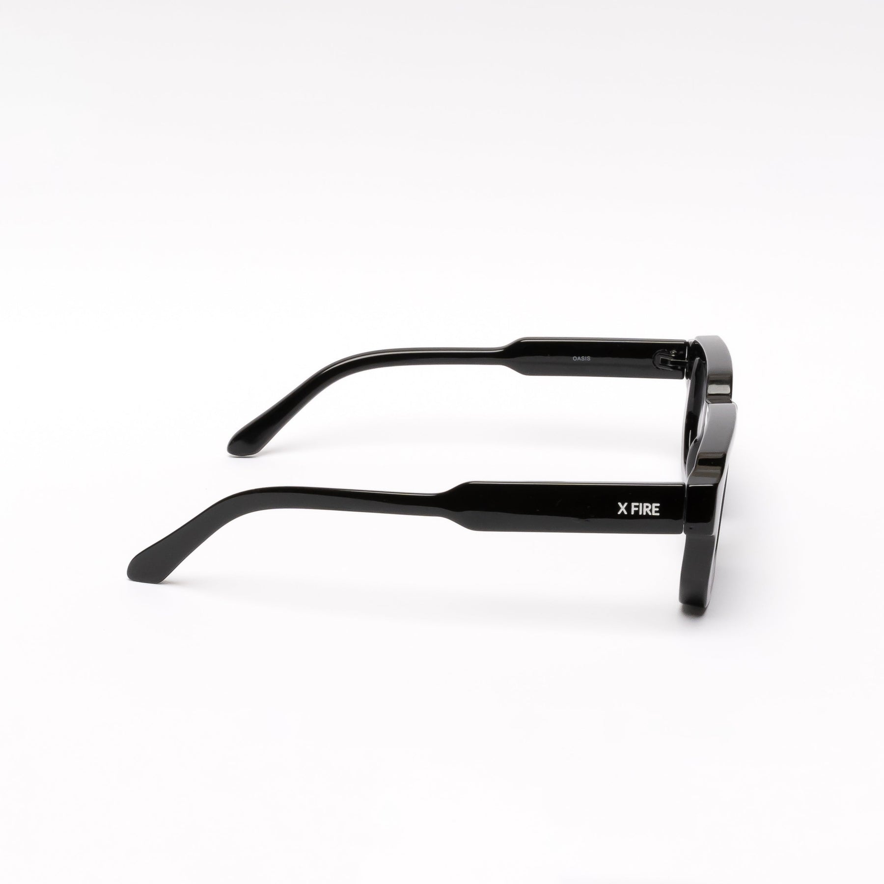 OASIS BLACK | BLACK MIRROR