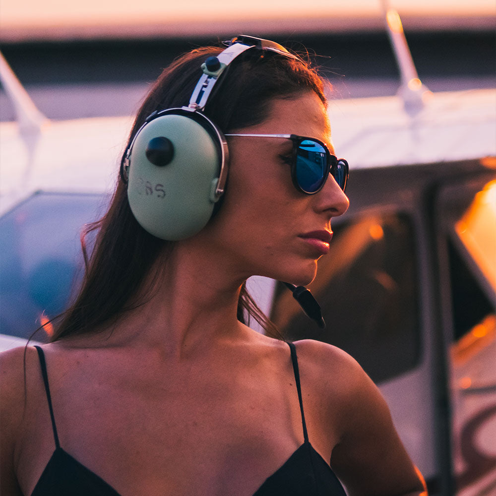 ULVIK BLACK | BLACK MIRROR